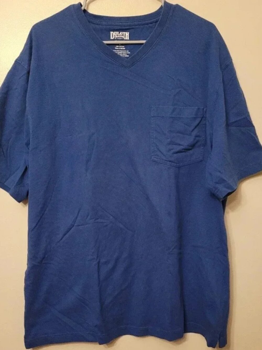 **4/$20 TEES**Duluth trading co vneck tee size Large LOT R1